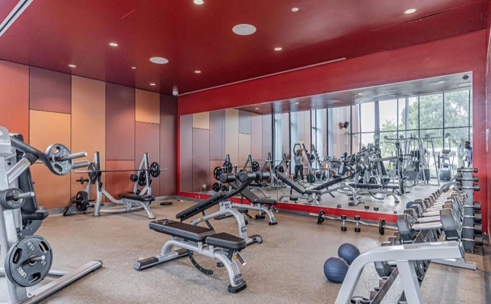 Htx Dtown Apt I Sleeps 7 Wi-Fi Parking Free Gym ヒューストン エクステリア 写真